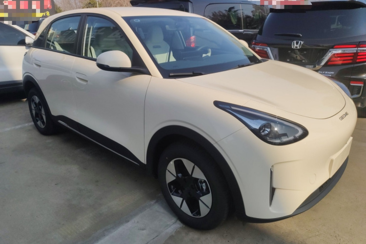 吉利银河 星愿 2025款 UP 410km 探索版车身外观3