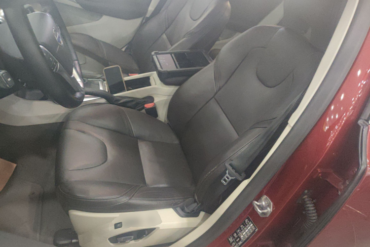 沃尔沃V40 2015款 1.6T 智雅版中控内饰19