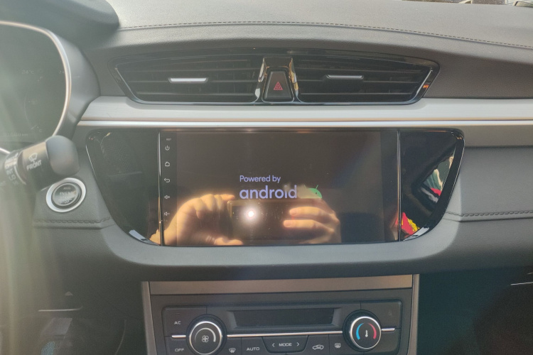 吉利汽车 帝豪 2018款 1.5L CVT向上互联版局部细节16