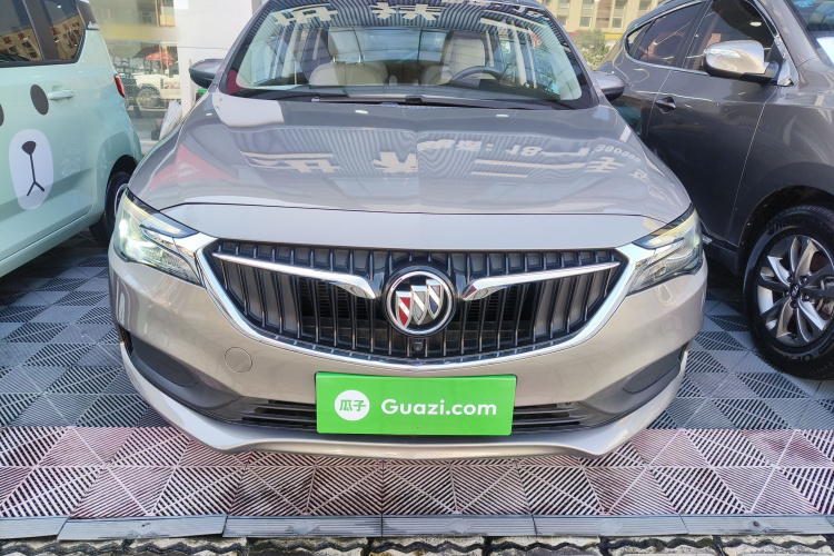 别克GL6 2018款 18T 6座精英型车身外观2