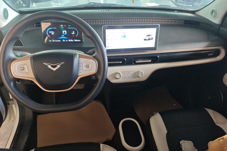 凯翼拾月 2023款 201km 踏浪版中控内饰12