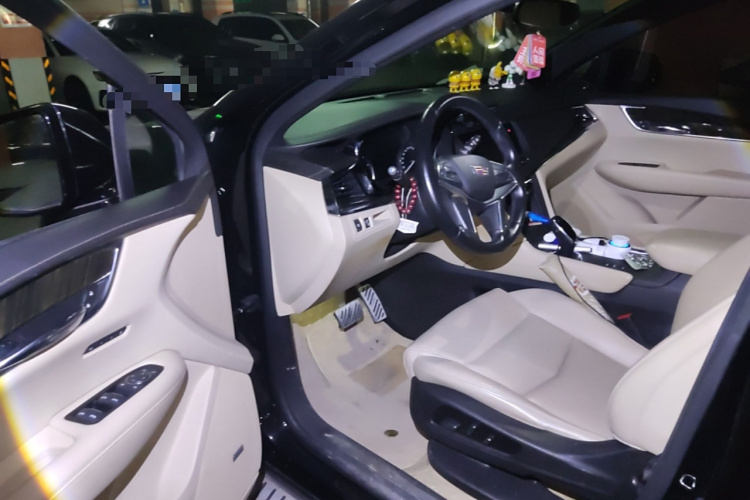 凯迪拉克XT5 2018款 28T 四驱豪华型中控内饰7003