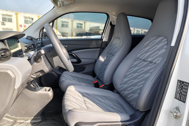 零跑汽车 零跑T03 2025款 310舒享版中控内饰7005