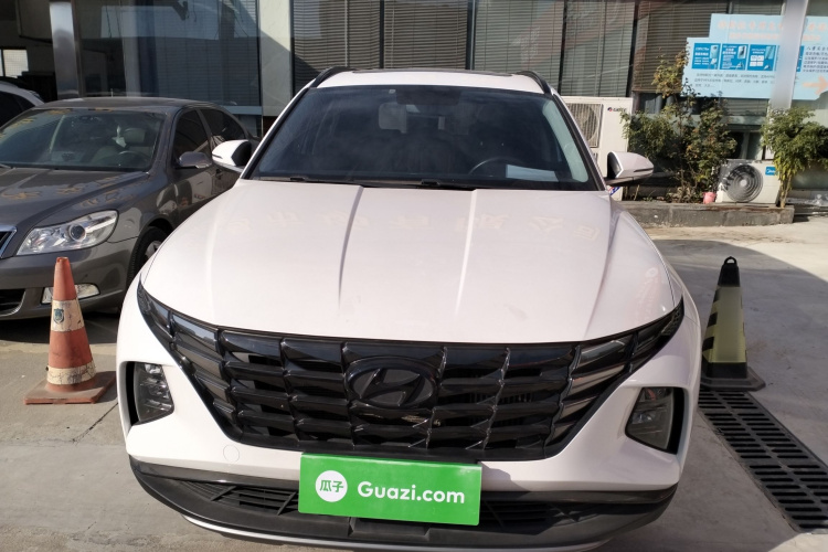 现代 2023款 途胜L 1.5T 自动两驱GLX精英版车身外观2