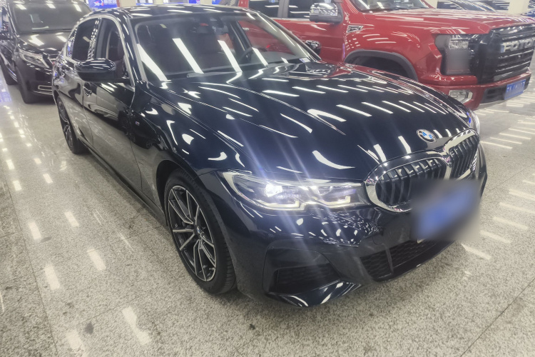 宝马3系 2022款 325Li M运动套装车身外观3