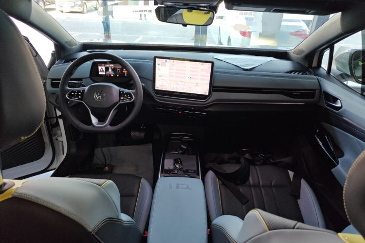 大众 ID.4 X 2025款 聪明款 纯净智享版中控内饰12