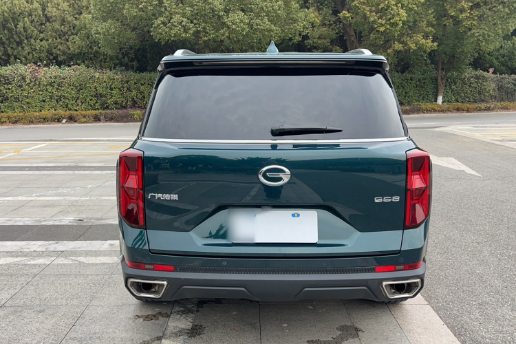 广汽传祺 传祺GS8 2022款 领航系列 2.0TGDI 两驱尊贵版（七座）车身外观6004