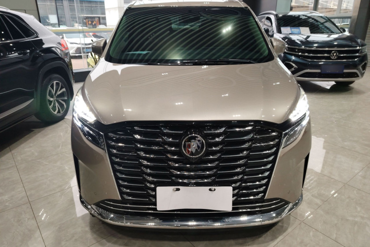 别克GL8 2023款 ES陆尊 豪华型车身外观2