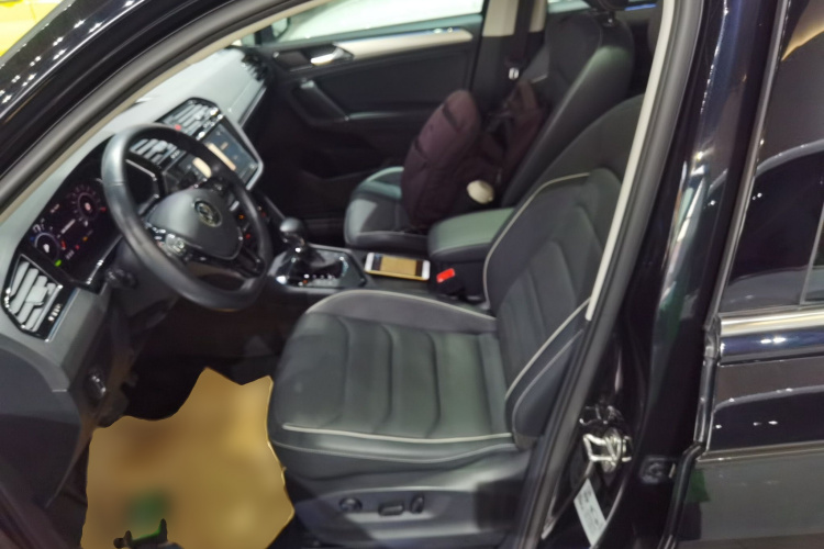 大众 途观L新能源 2021款 430PHEV 插电混动旗舰版局部细节19