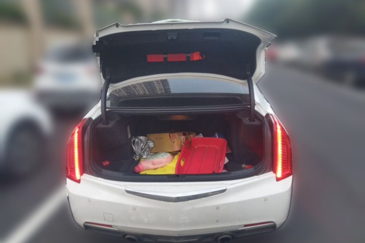 凯迪拉克ATS-L 2017款 28T 时尚型中控内饰23