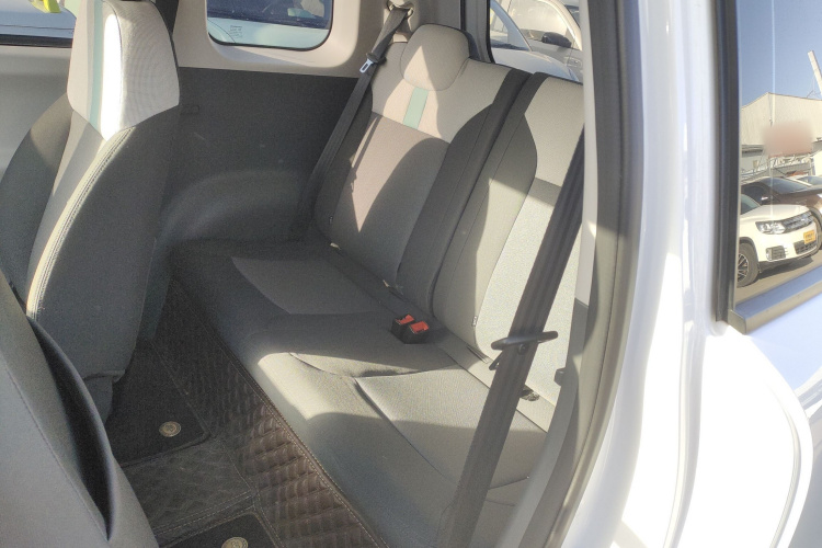 长安启源 长安Lumin 2022款 210km 香甜款中控内饰21