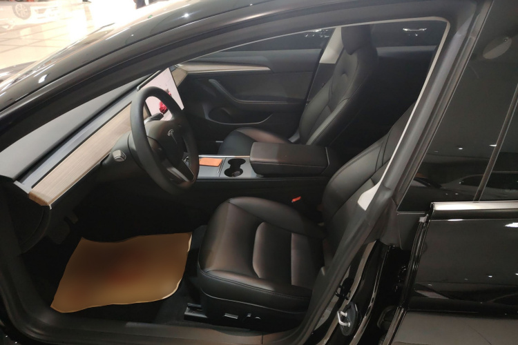 特斯拉 Model 3 2022款 后轮驱动版局部细节19
