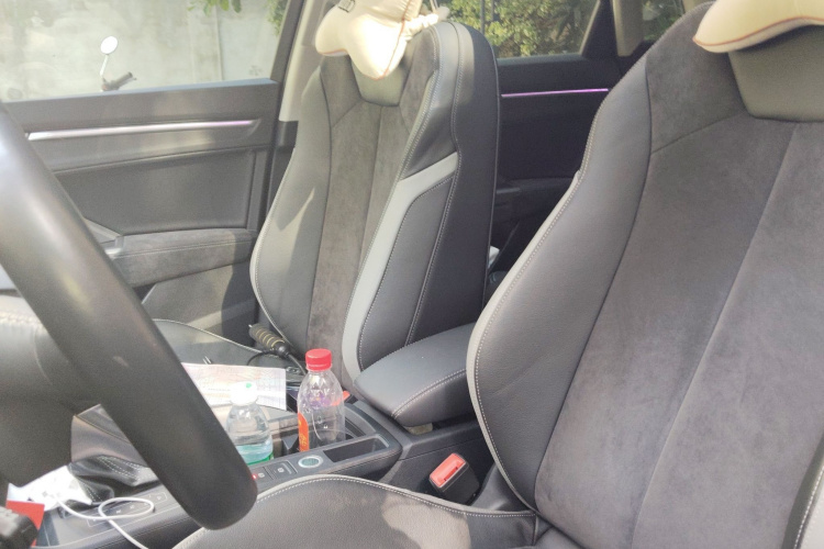 奥迪Q3 2019款 35 TFSI 进取动感型局部细节19