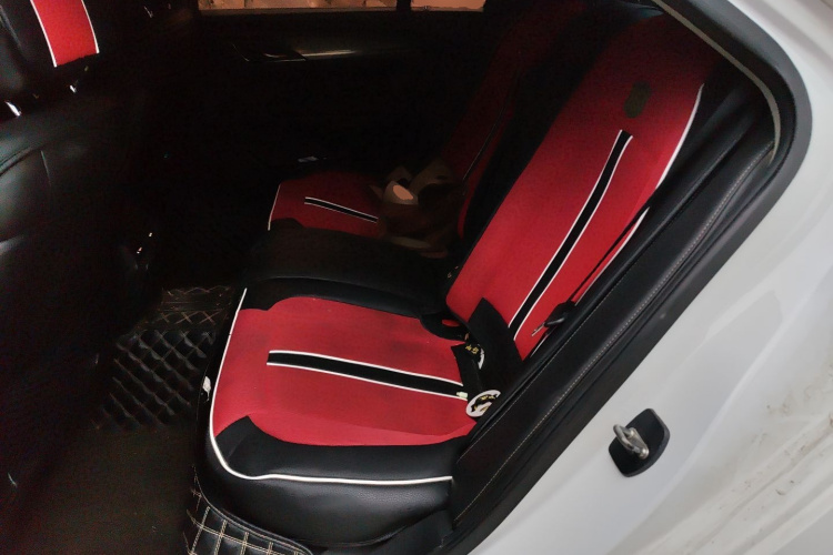 凯迪拉克ATS-L 2014款 28T 精英型中控内饰21