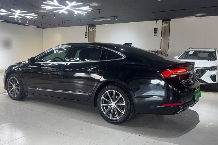 别克 君越 2022款 652T 豪华型车身外观6004