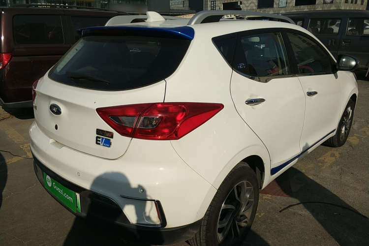 江汽集团 江淮iEV7S 2017款 智尊型车身外观7