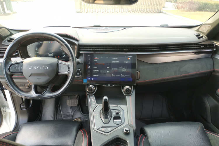 领克05 2020款 2.0TD 四驱劲Halo中控内饰7002