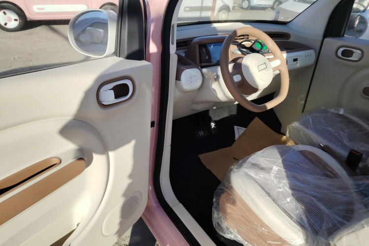 奔腾小马 2026款 222km 萌趣马 Plus中控内饰20