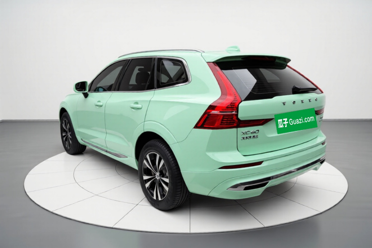 沃尔沃XC60 2024款 B5 四驱智逸豪华版车身外观5