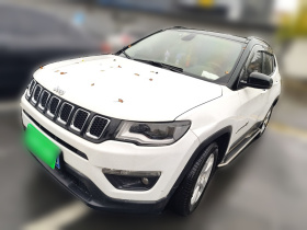 Jeep 指南者 2019款 220T 自动家享炫酷版