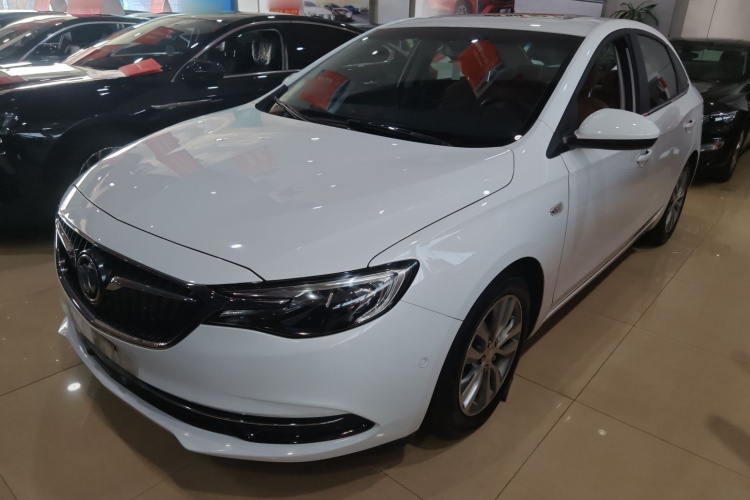 别克 英朗 2018款 18T 自动旗舰型车身外观1