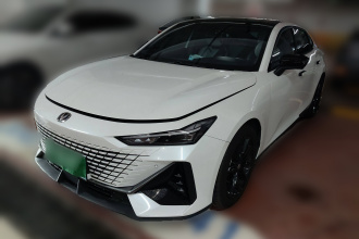 长安UNI-V 2022款 1.5T 尊贵型