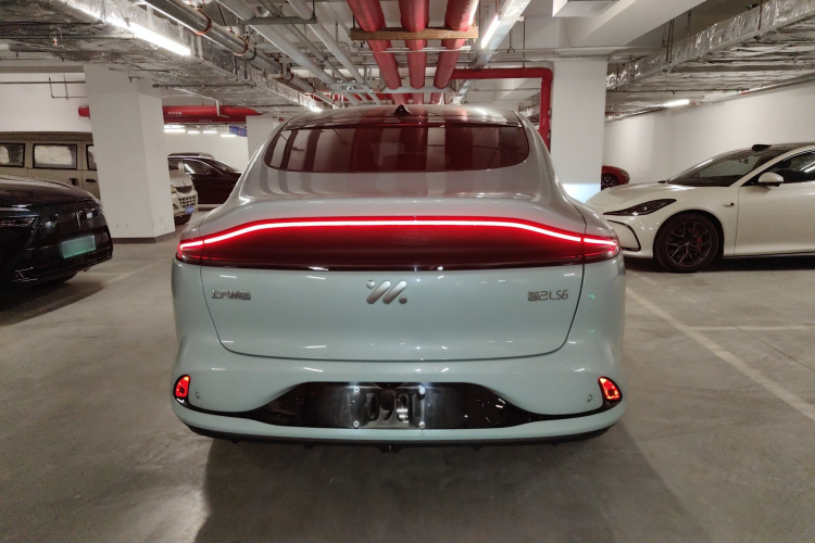 智己汽车 智己LS6 2023款 Max 标准版车身外观6004