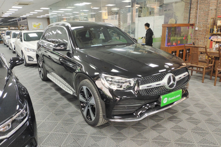 奔驰GLC 2022款 改款 GLC 300 L 4MATIC 动感型臻藏版车身外观3