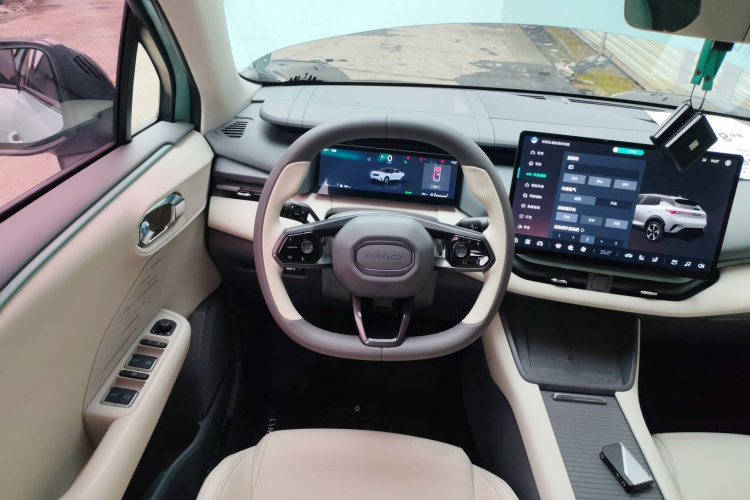 领克06 EM-P 2023款 EM-P 126长续航Halo局部细节13