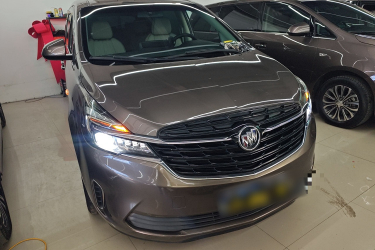 别克GL8 2021款 陆上公务舱 652T 豪华型车身外观2