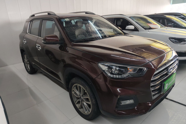 北京现代ix35 2018款 2.0L 自动两驱智勇·畅享版车身外观3