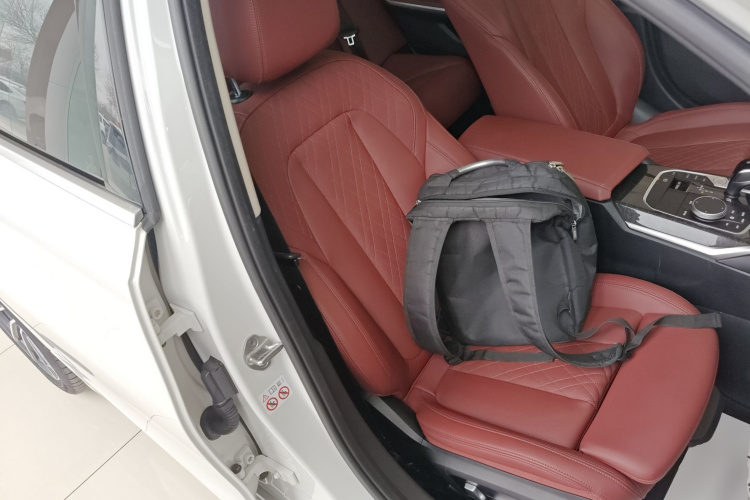 宝马3系 2022款 325Li M运动套装局部细节41