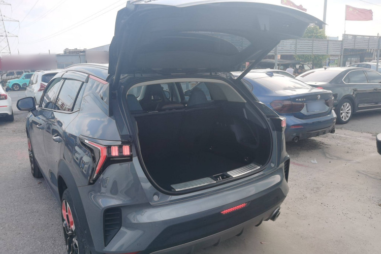 领克06 2020款 1.5T 耀Halo中控内饰23