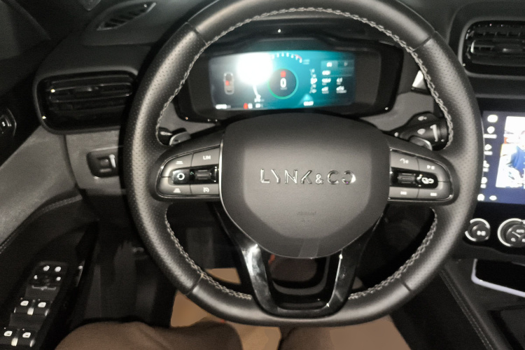 领克03 2021款 2.0TD 自动劲 冠军版中控内饰13