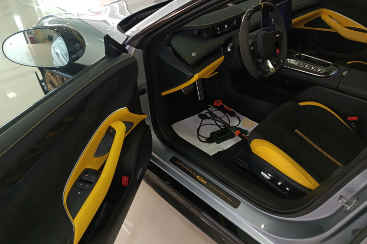 小米汽车 小米SU7 Ultra 2025款 Ultra中控内饰20