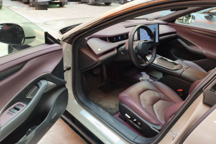 小米汽车 小米SU7 2024款 后驱超长续航高阶智驾Pro版中控内饰7003