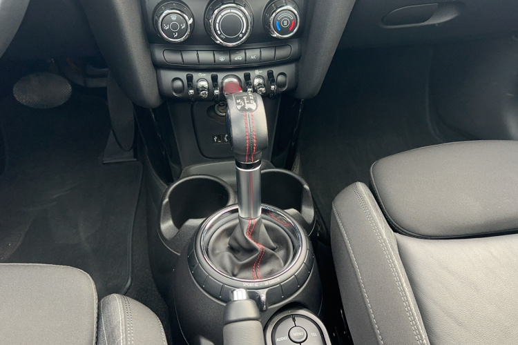 MINI 2016款 2.0T COOPER S 五门版局部细节18