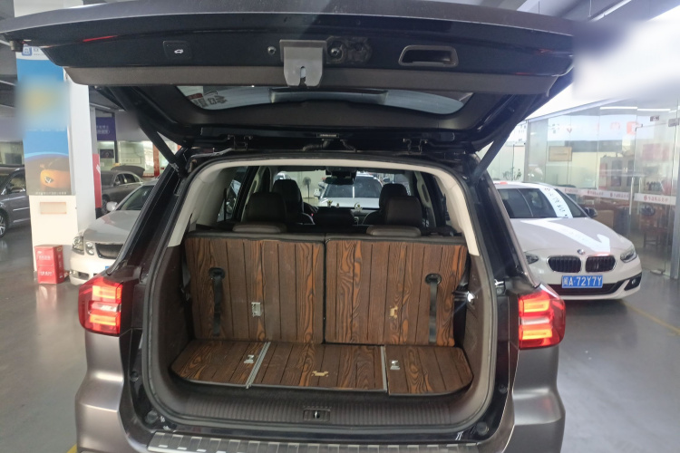 荣威RX8 2018款 30T 智联网两驱至尊版局部细节23