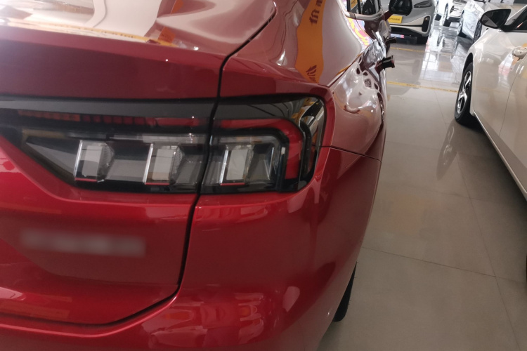 福特 蒙迪欧 2025款 2.0T EcoBoost 至尊型车身外观9