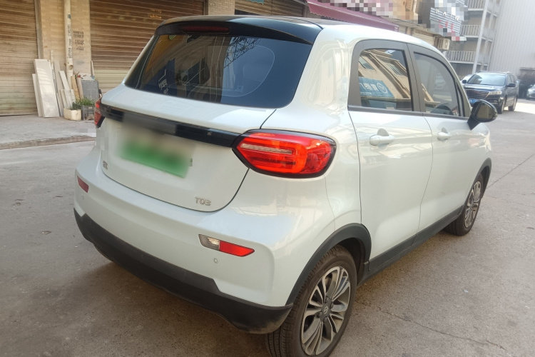 零跑汽车 零跑T03 2024款 310舒享版车身外观7