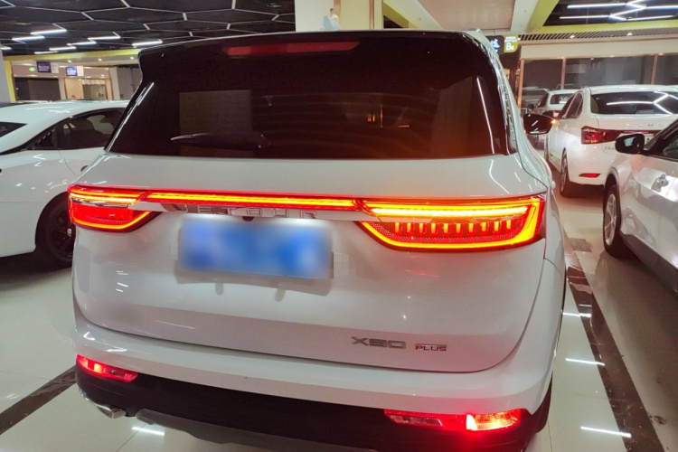 捷途X90 PLUS 2024款 1.6TD DCT别墅 7座车身外观6