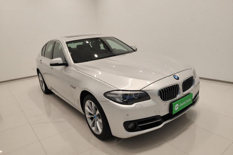 宝马5系 2017款 525Li 领先型车身外观3