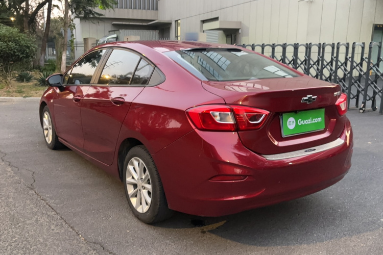 雪佛兰 科鲁兹 2018款 320 自动先锋天窗版车身外观6009