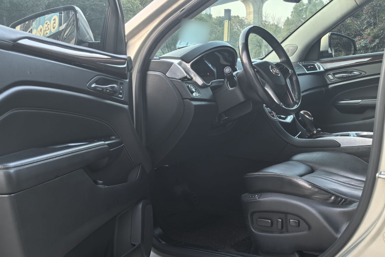 凯迪拉克SRX 2013款 3.6L 旗舰型局部细节19