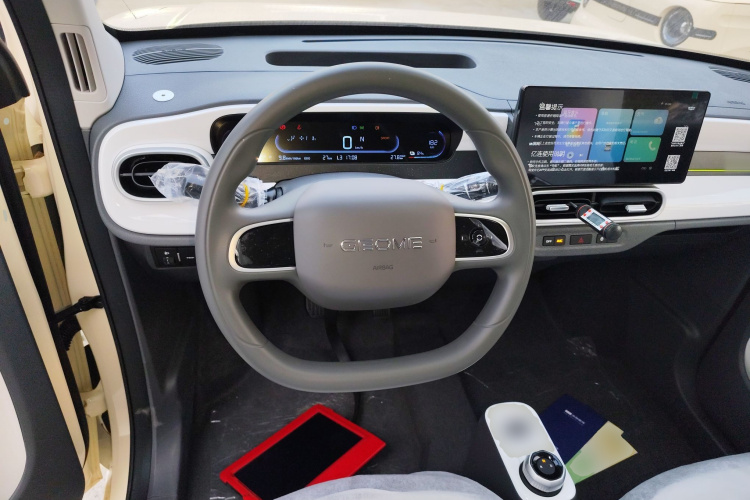 吉利银河 熊猫 2025款 210km 元气熊局部细节13