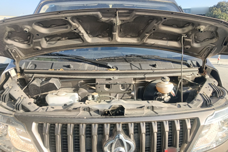 长安凯程 长安睿行M60 2023款 1.5L GDI舒适型客车6/7座机舱底盘24