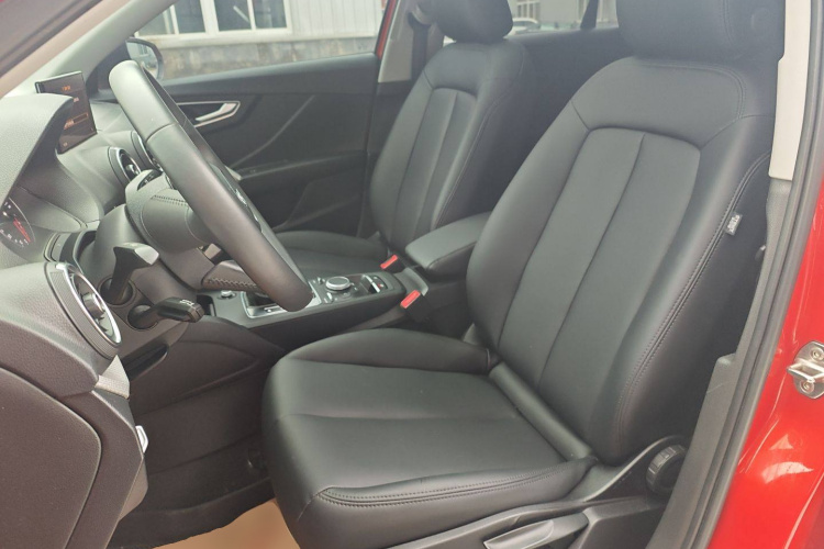 奥迪Q2L 2021款 35 TFSI 进取动感型中控内饰19
