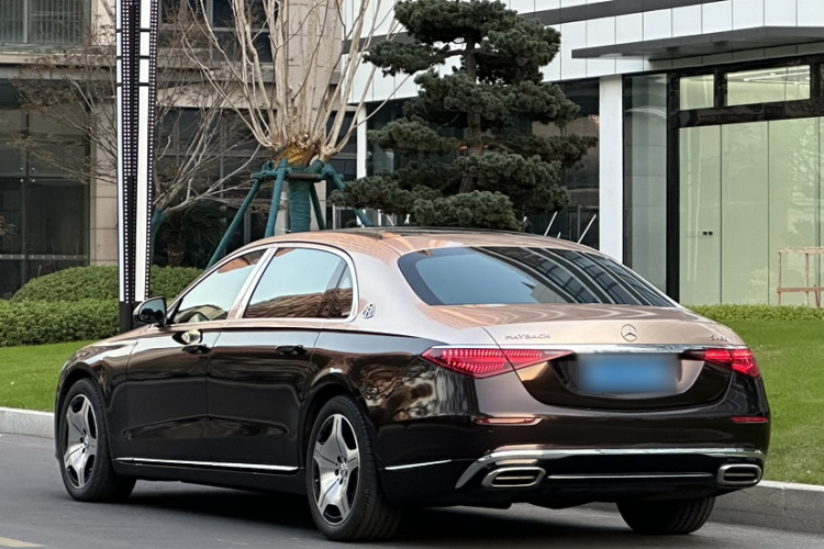 奔驰 迈巴赫S级 2022款 S 480 4MATIC 智臻特别版车身外观6002