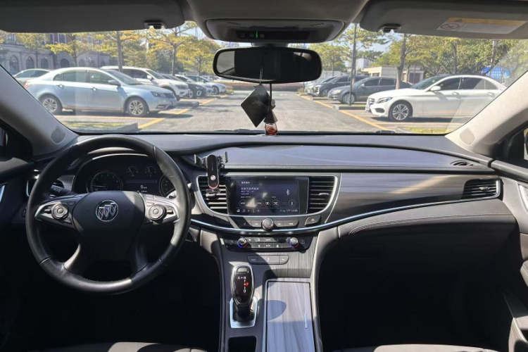 别克 君越 2021款 652T 豪华型中控内饰7002