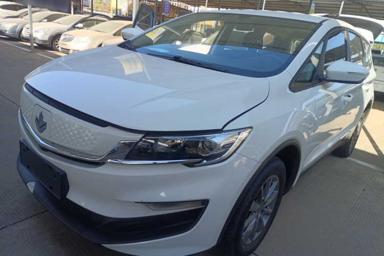 睿蓝汽车 枫叶80V 2021款 易行版 三元锂车身外观1